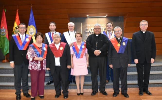 LA UNIVERSIDAD CATOLICA BOLIVIANA; MODELO ACADÉMICO QUE PROMUEVE DIÁLOGO PLURAL